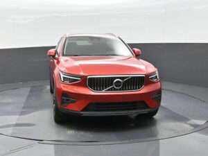 Pre-owned 2023 Volvo XC40 B5 Plus Bright $35,896
