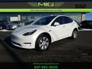 Pre-Owned 2024 Tesla Model Y Long Range $36,978