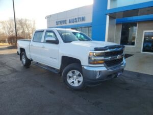 PRE-OWNED 2018 CHEVROLET SILVERADO 1500 LT FOUR WHEEL DRIVE CREW CAB $19,498