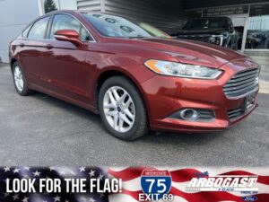 USED 2014 Ford Fusion SE FWD 4 Door Sedan $12,649