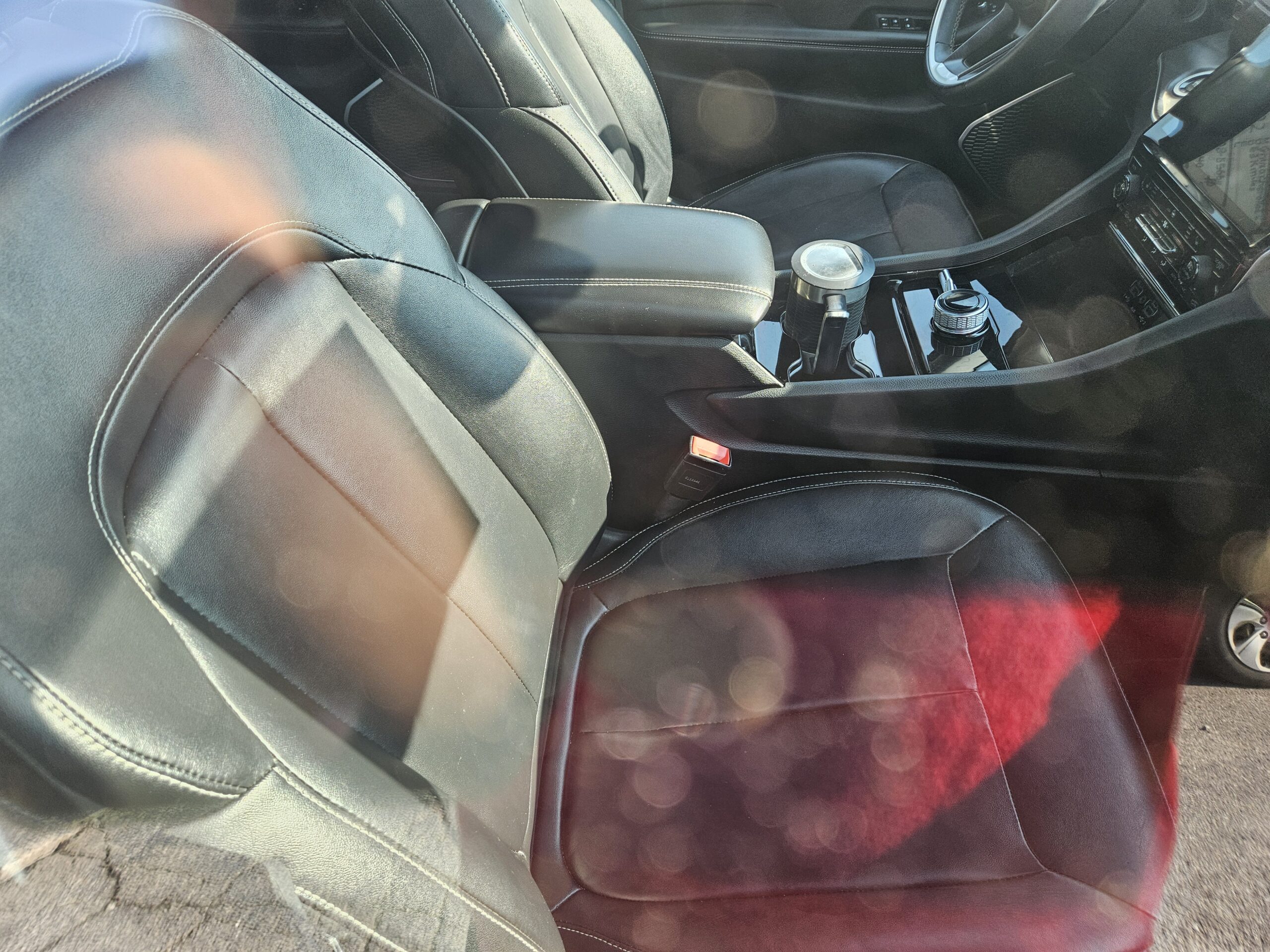 
								2022 Grand Cherokee L $29,500 full									