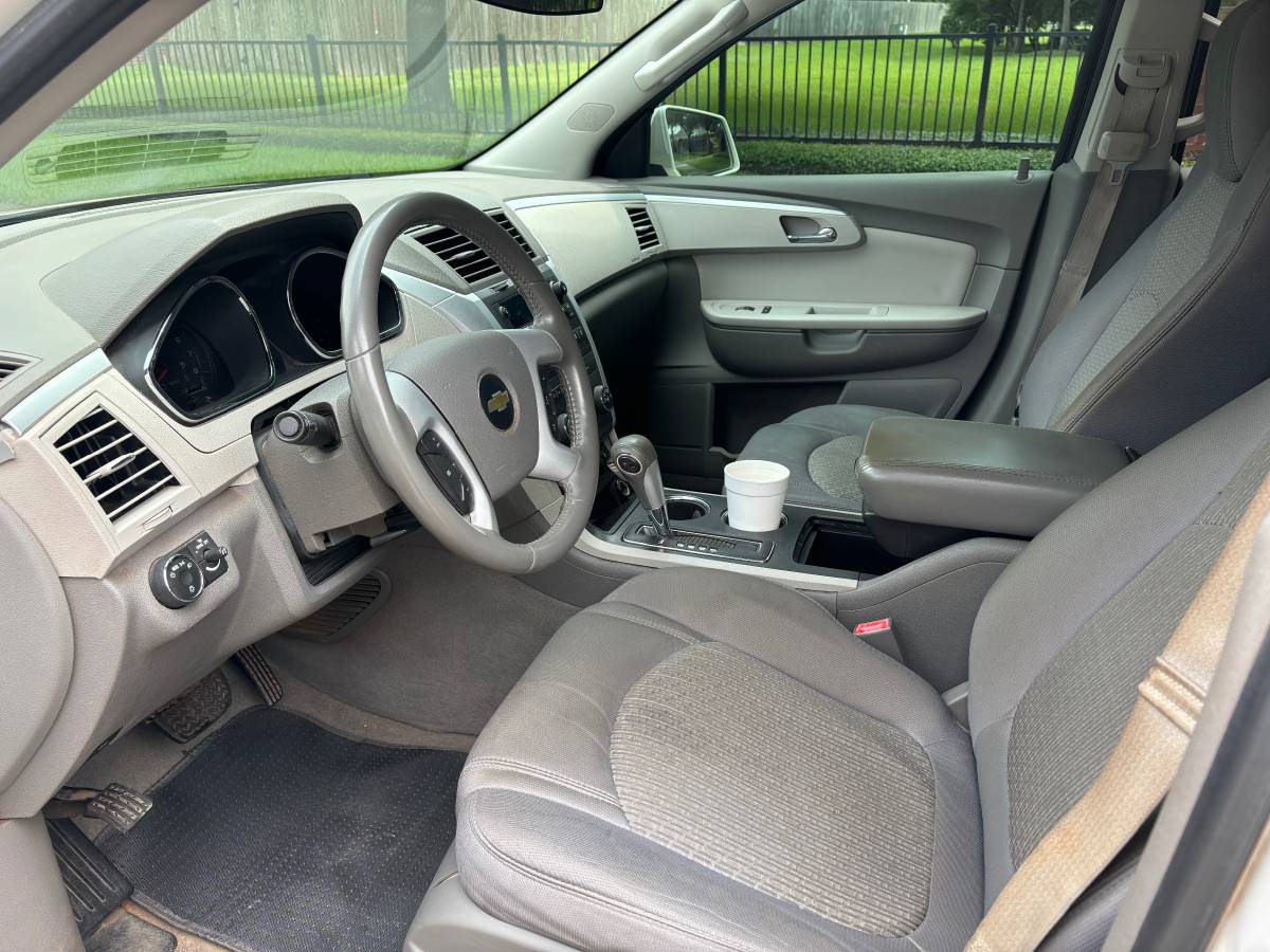 
								2012 Chevrolet Traverse $4,200 full									