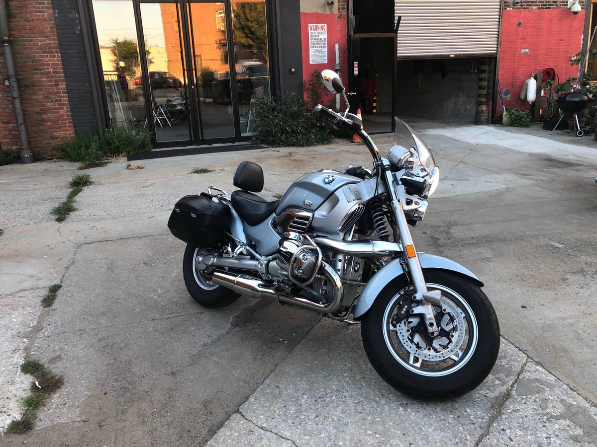 
								2004 BMW R1200C Montauk $8300 full									