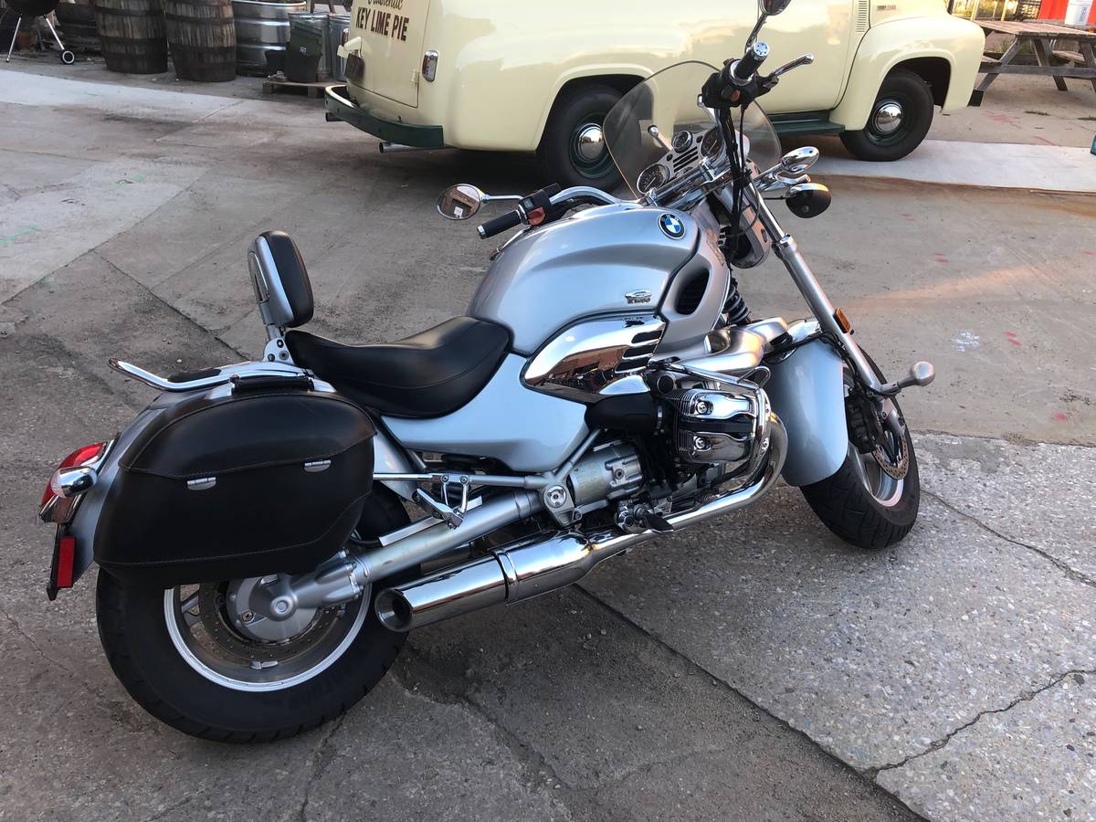 
								2004 BMW R1200C Montauk $8300 full									