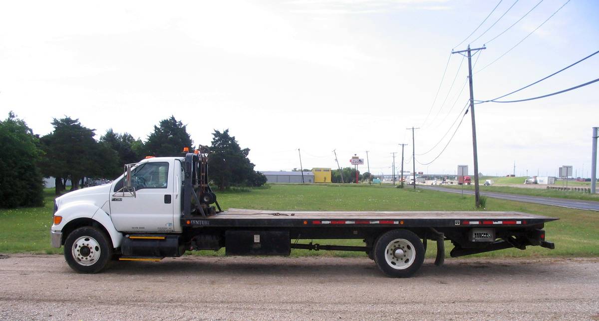 
								Used F750 Rollback $46000 full									