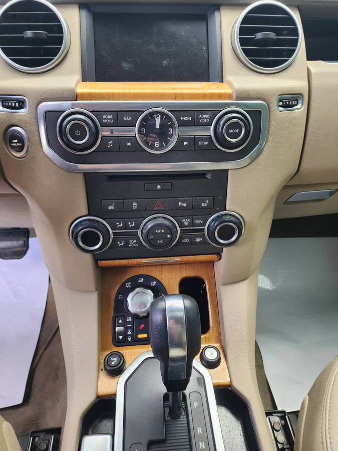 
								2013 Land Rover LR4 HSE Concours Edition $11,950 full									