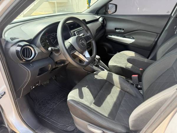 
								2019 Nissan Kicks SV $8,900 full									